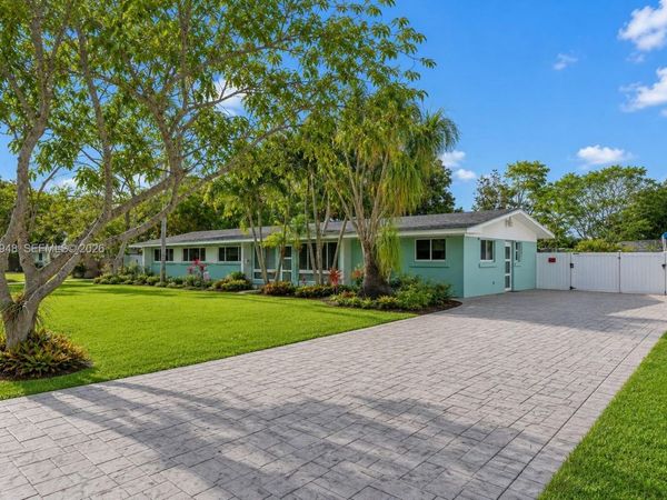 9340 SW 178th Street , Palmetto Bay, FL 33157