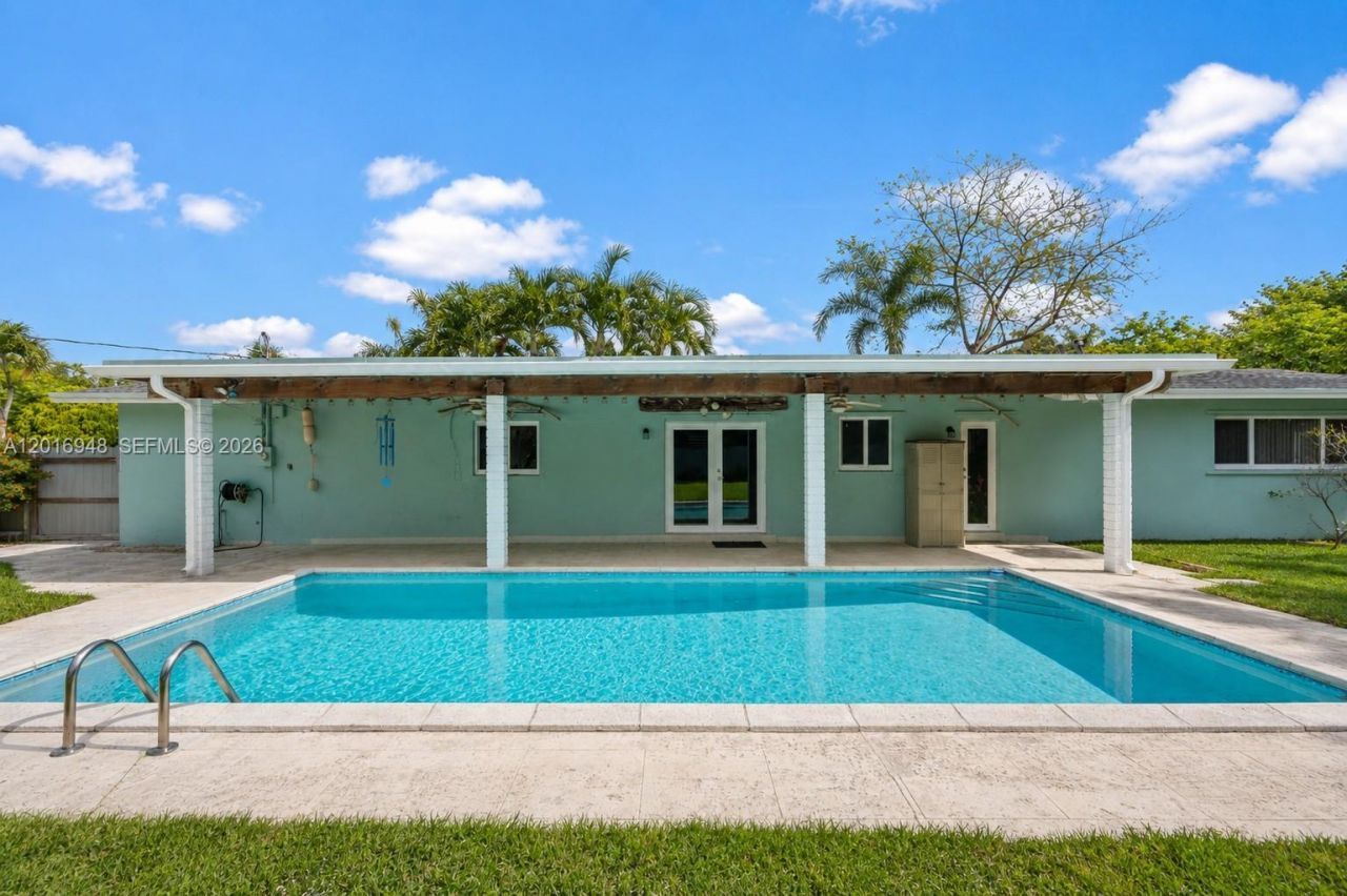9340 SW 178th Street , Palmetto Bay, FL 33157 Photo