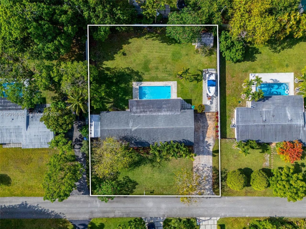 9340 SW 178th Street , Palmetto Bay, FL 33157 Photo