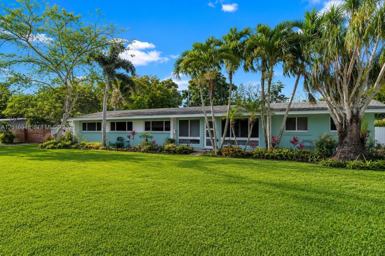 9340 SW 178th Street , Palmetto Bay, FL 33157 Photo