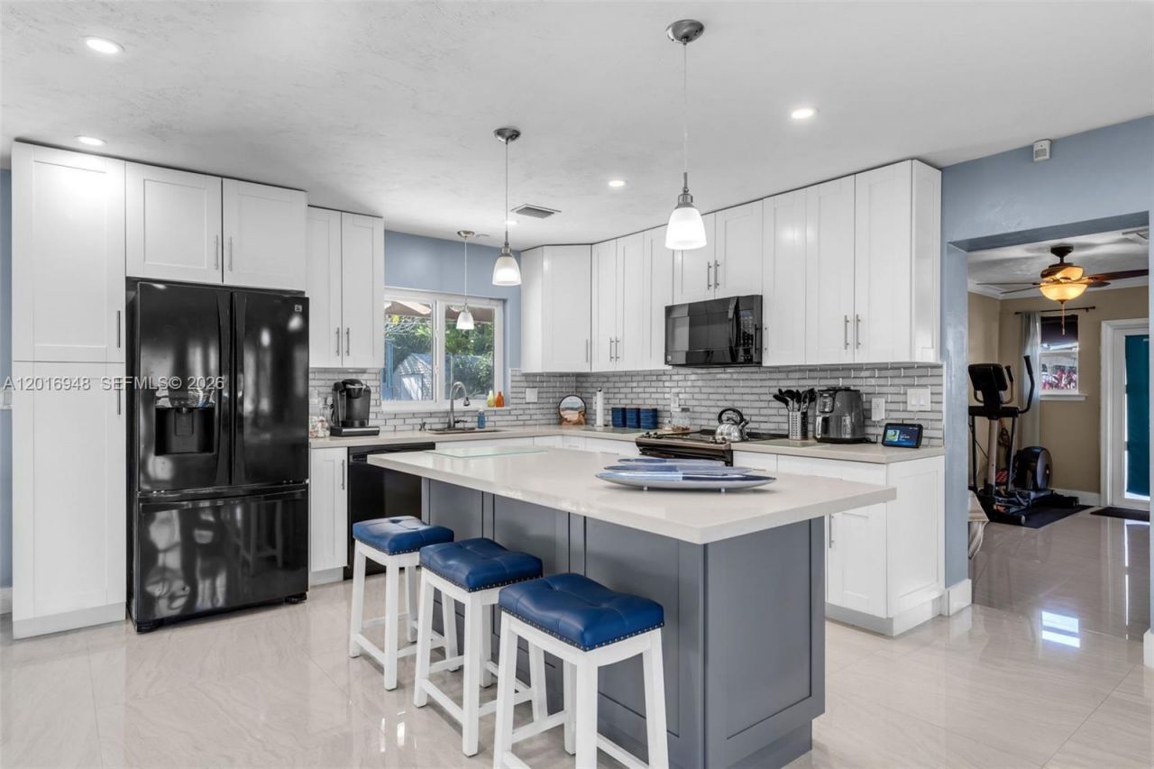 9340 SW 178th Street , Palmetto Bay, FL 33157 Photo
