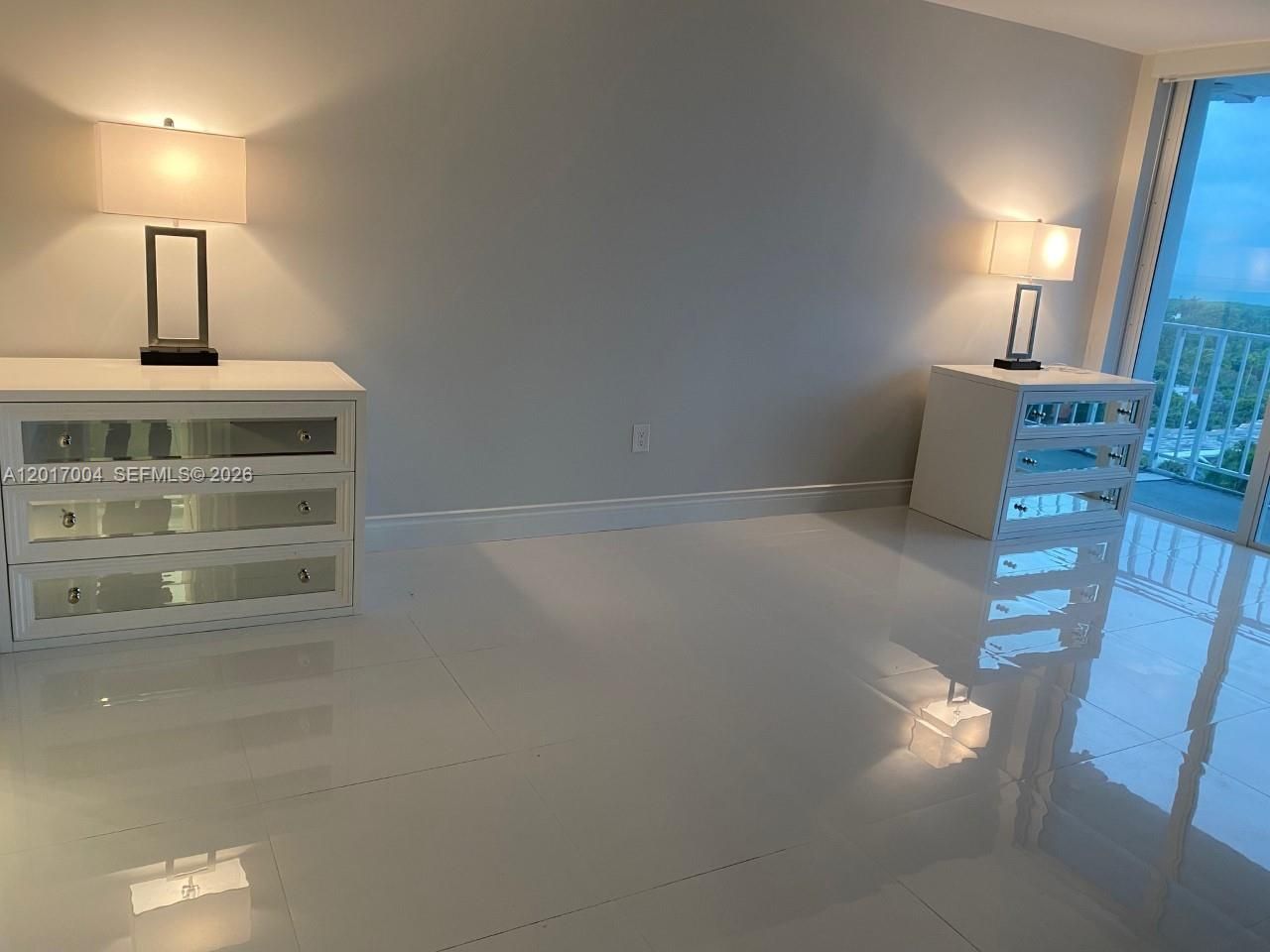 881 Ocean Dr , Unit 10E, Key Biscayne, FL 33149 Photo