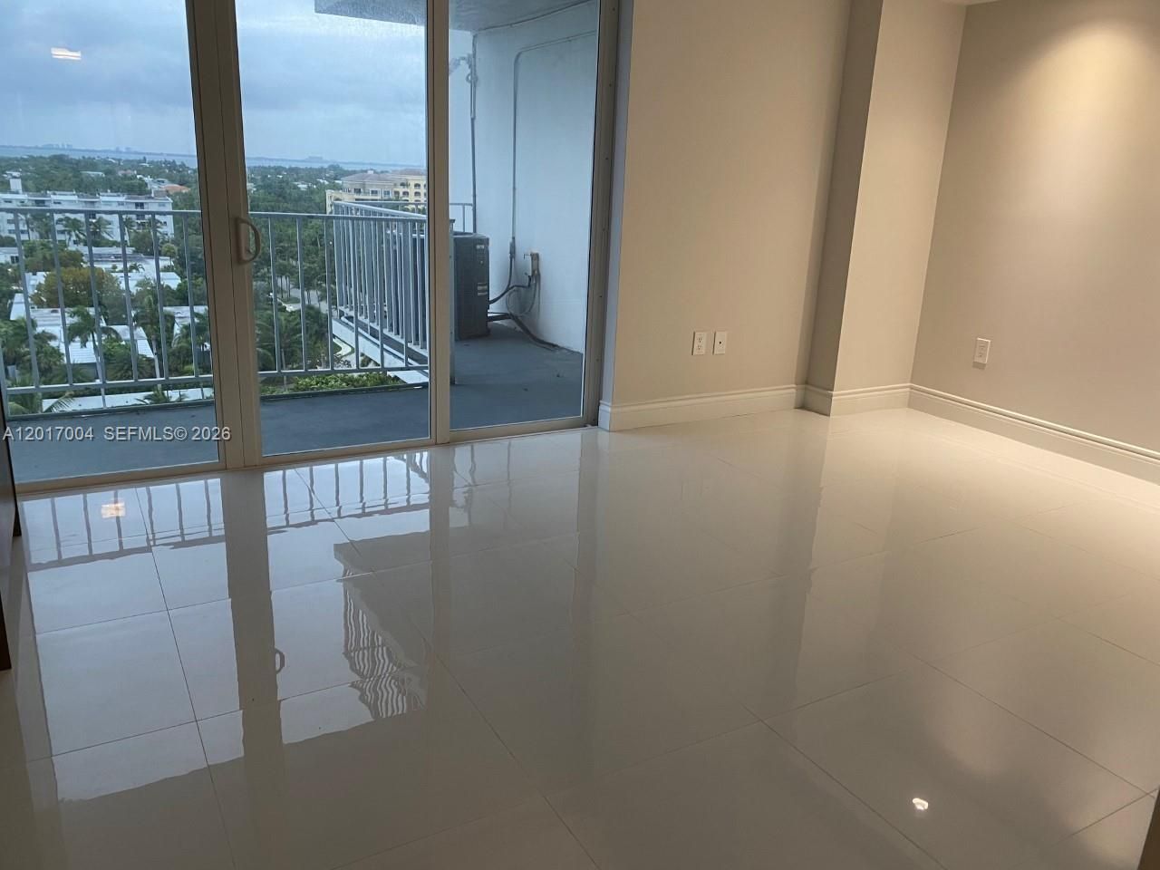881 Ocean Dr , Unit 10E, Key Biscayne, FL 33149 Photo