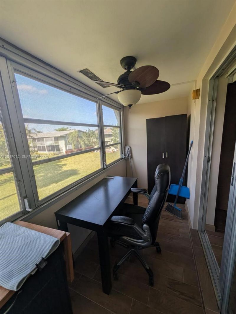 23 Easthampton A , West Palm Beach, FL 33417 Photo