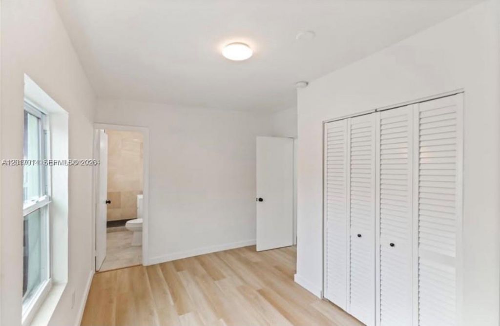 954 NW 75th St , Unit b, Miami, FL 33150 Photo