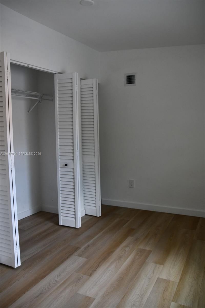 954 NW 75th St , Unit b, Miami, FL 33150 Photo