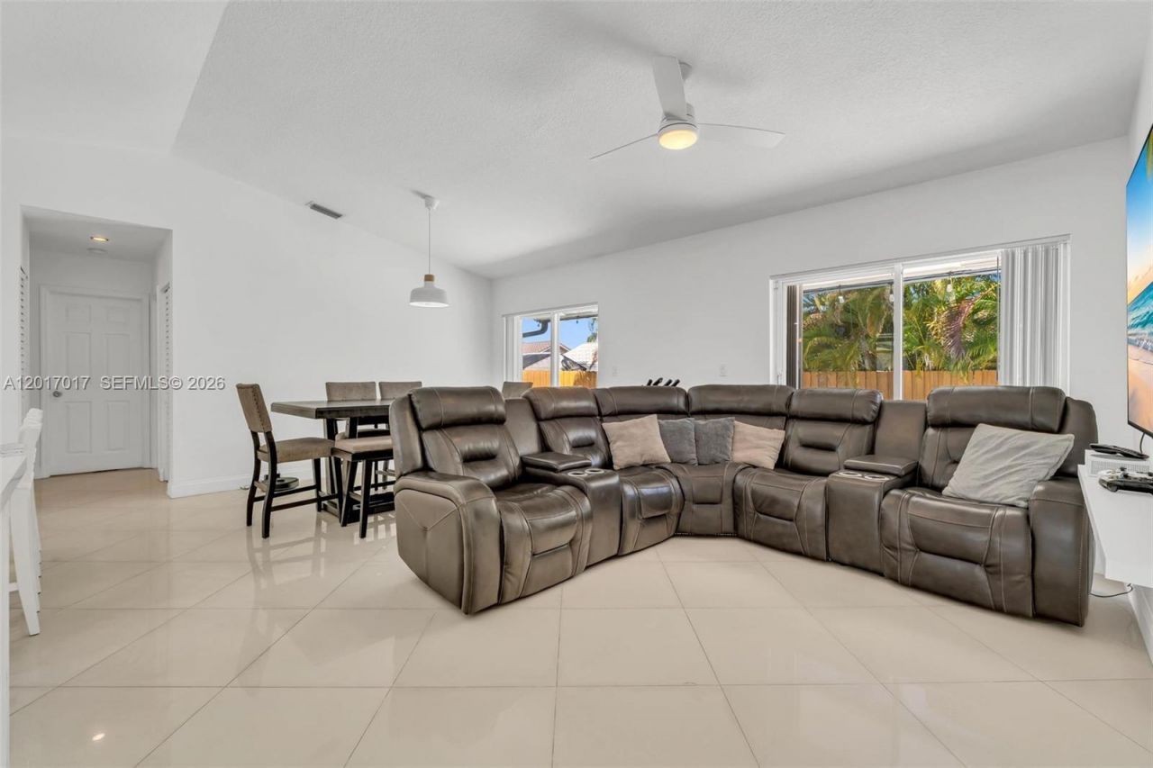 14813 SW 171st Ter , Unit 14813, Miami, FL 33187 Photo