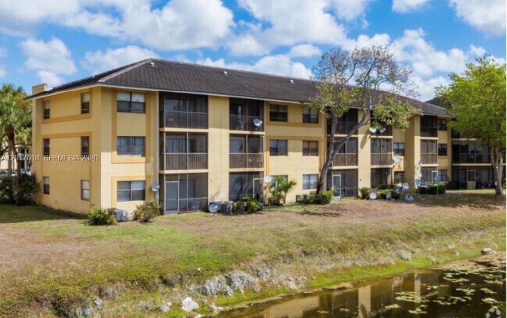 9000 NW 28th Dr , Unit 1-307, Coral Springs, FL 33065 Photo