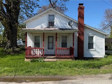 83 Eagle Street, Lyndonville, NY 14098