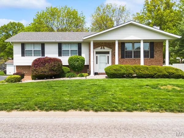 14 Sandwedge Drive, Belleville, IL 62220