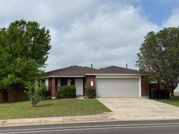 213 Spring Branch DR, Kyle, TX 78640