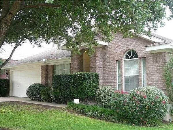 8102 Lerwick LN, Round Rock, TX 78681