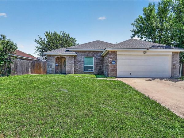 6021 Hartman Road, Forest Hill, TX 76119