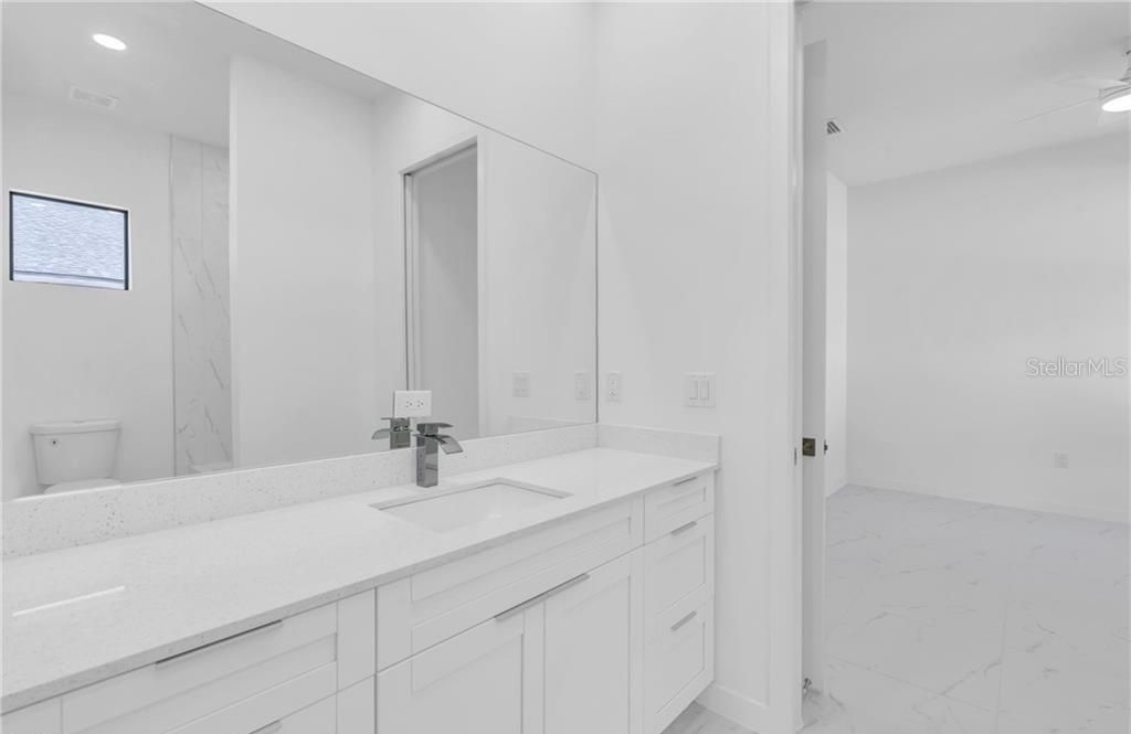 1021 Chiquita Boulevard N, Cape Coral, FL 33993 Photo