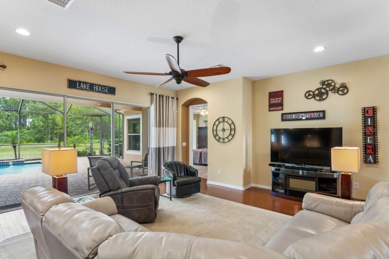 8719 Creedmoor Lane , New Port Richey, FL 34654 Photo