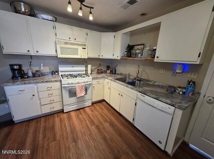 15 W Front Street, Fallon, NV 89406 Photo