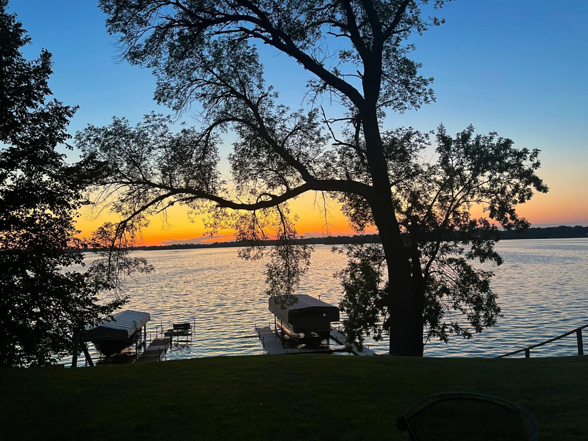 3596 189th Avenue NW, New London, MN 56273