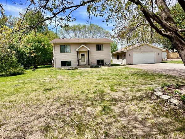 1455 Adams Street S, Cambridge, MN 55008