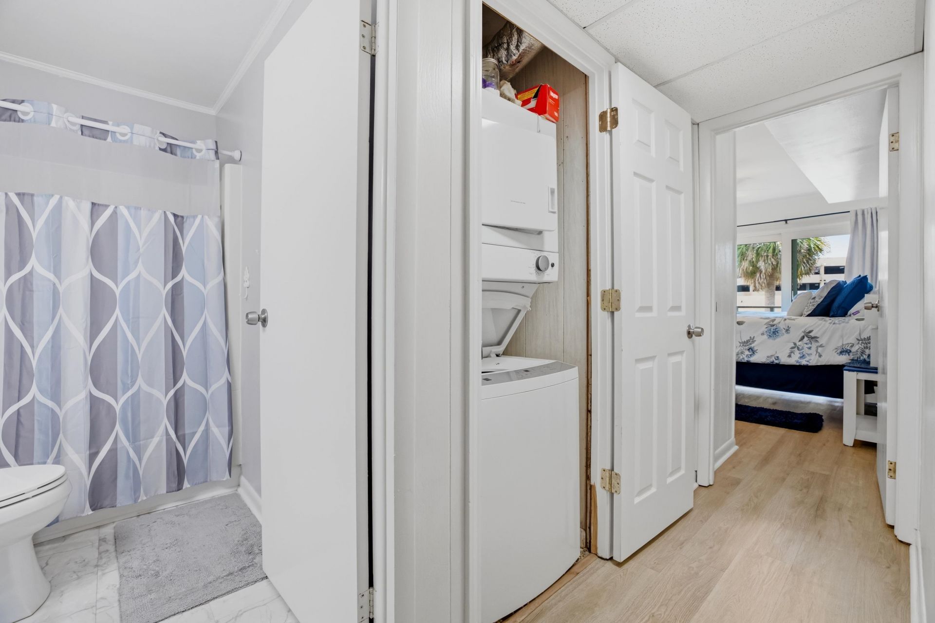 9501 Shore Dr. Photo 16