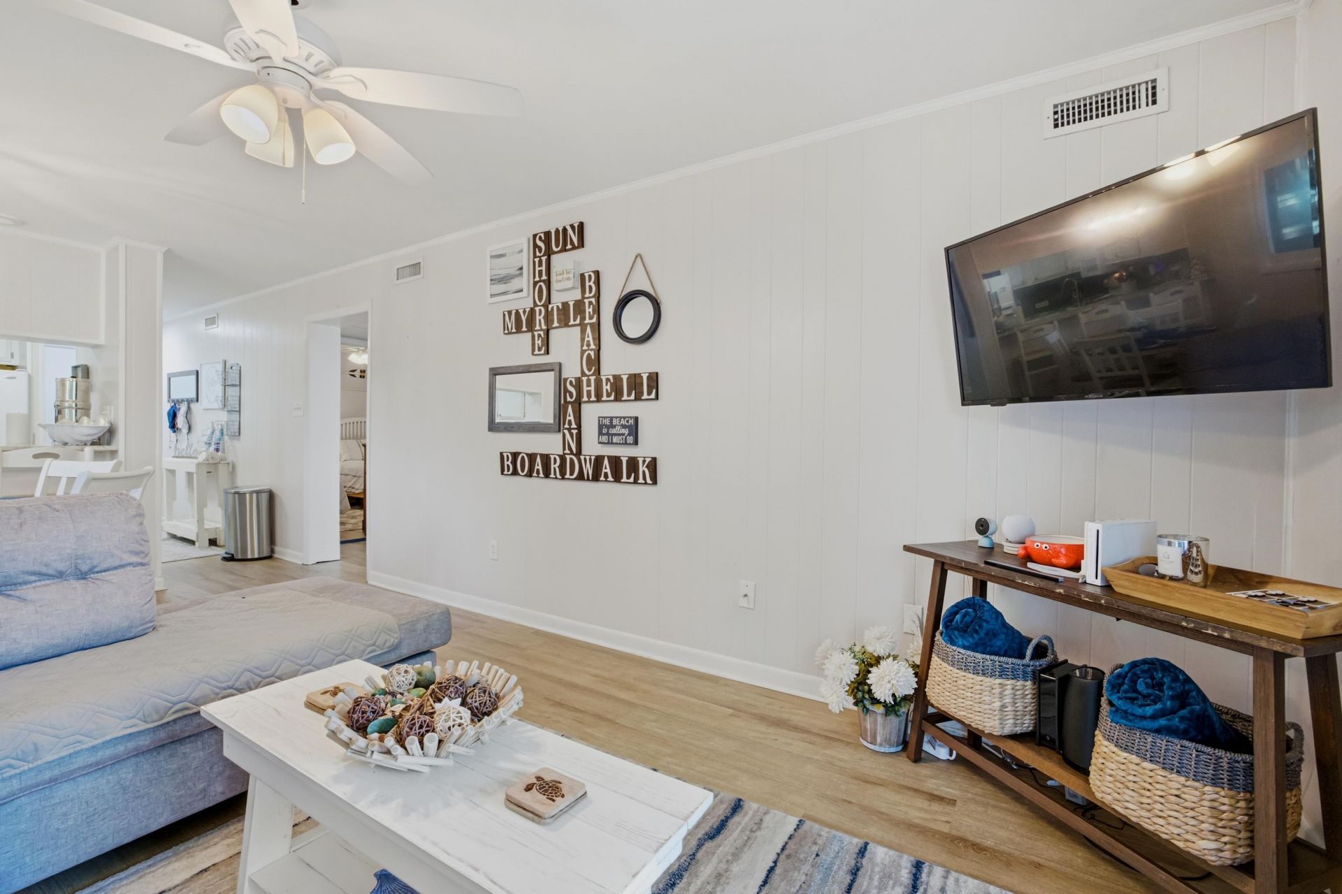 9501 Shore Dr. Photo 8
