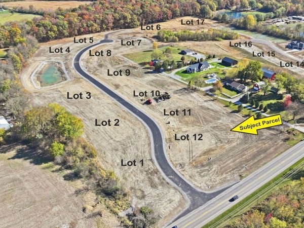 5550 Whisper Creek Court, Leo, IN 46765