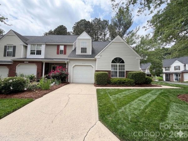 10206 University Park Lane , Charlotte, NC 28213