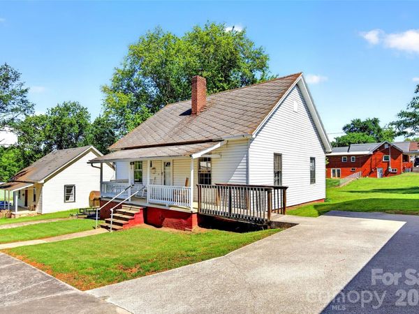 35 Second Street , Marion, NC 28752