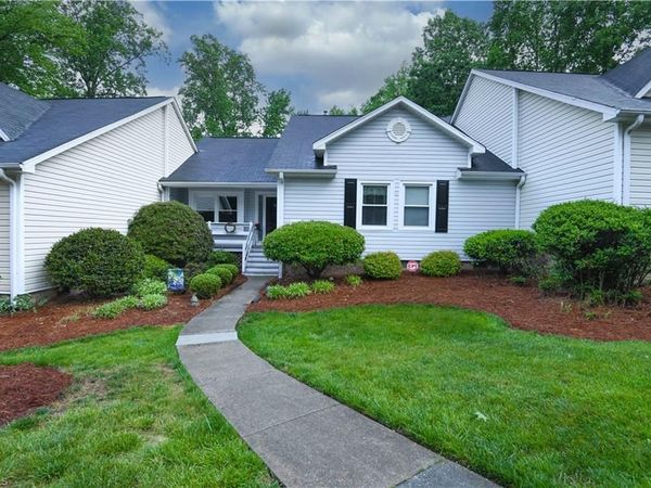 806 Carriage Crossing Lane, Unit B, Greensboro, NC 27410
