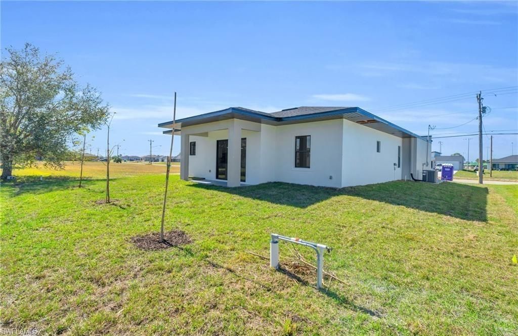 1021 Chiquita Blvd N, Cape Coral, FL 33993 Photo