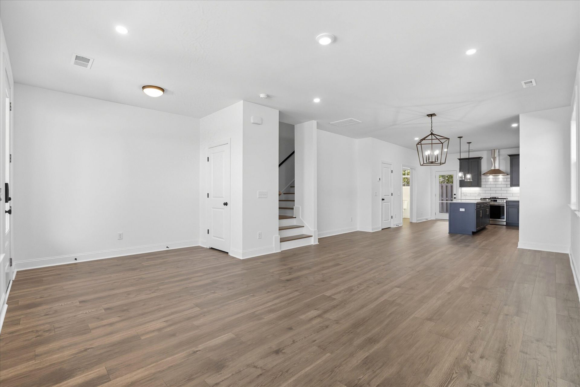 532/536 Hayes Pk Boulevard Photo 10