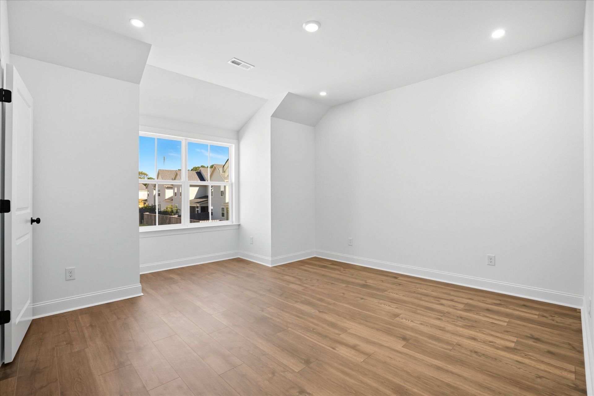 532/536 Hayes Pk Boulevard Photo 36