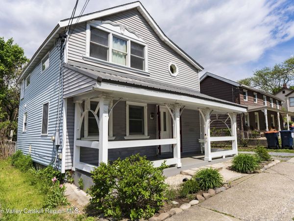 15 Charles Street, Rhinebeck, NY 12572