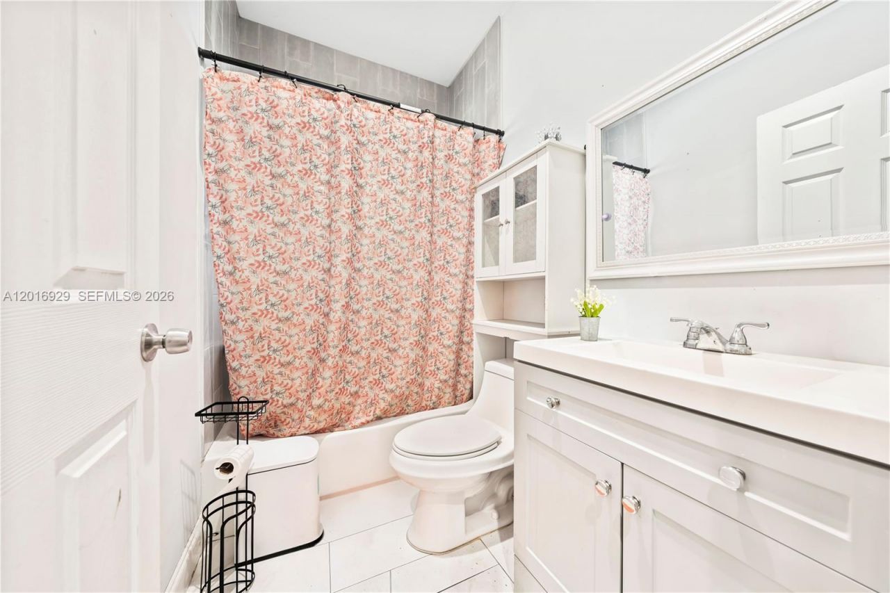 4721 NW 15th Ct, Unit 1, Miami, FL 33142 Photo