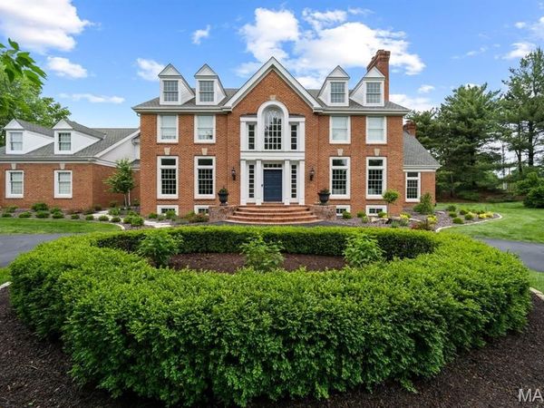 12007 Wiltshire Place Court, Town and Country, MO 63131