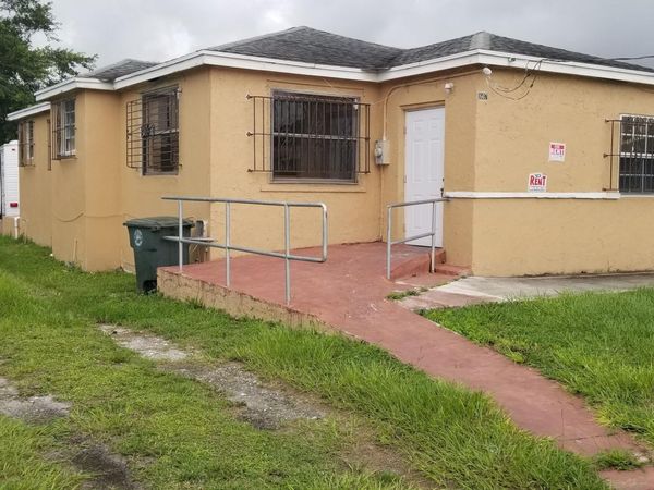 1607 Avenue, Fort Pierce, FL 34950