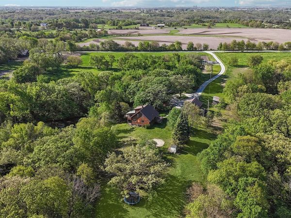 34510 Irving Court, Earlham, IA 50072