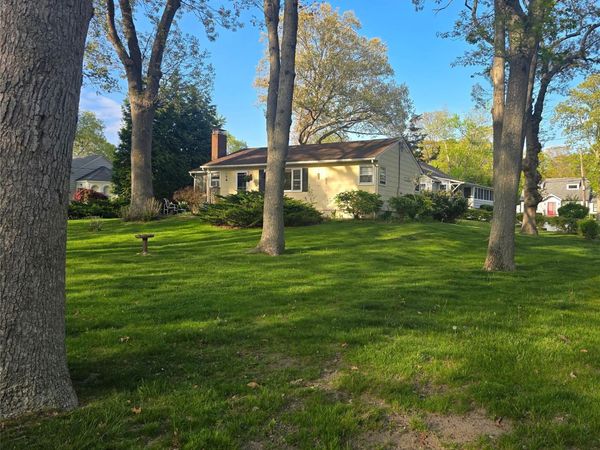 22 Chestnut Street , Sag Harbor, NY 11963
