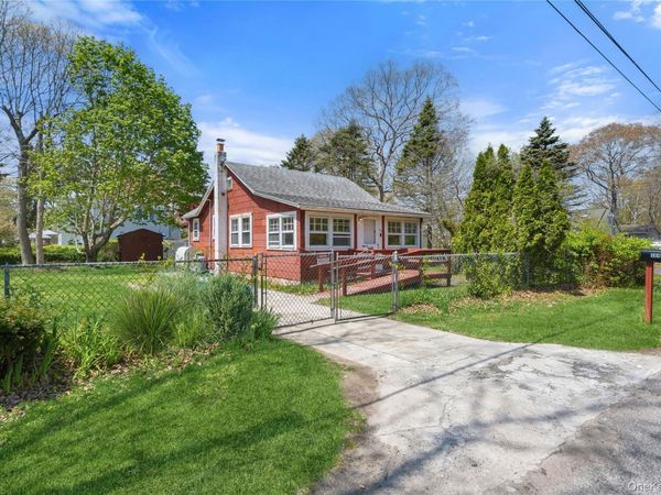 184 Magnolia Drive , Mastic Beach, NY 11951