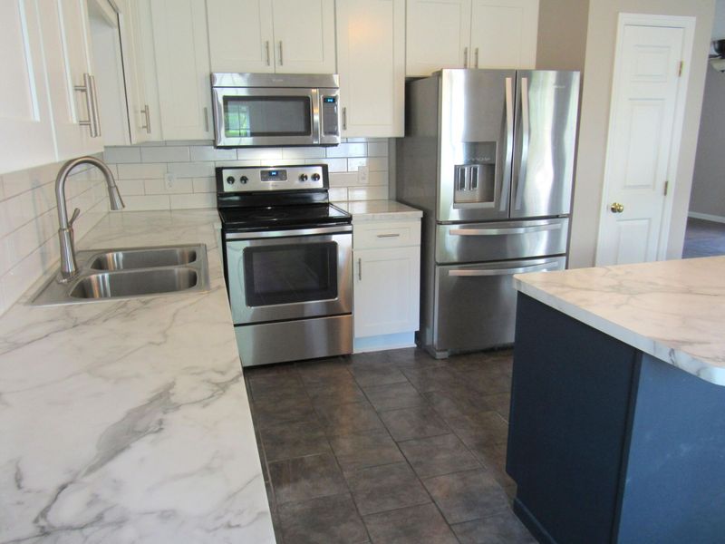 1181 Winchester Drive, Troy, OH 45373 Photo 9