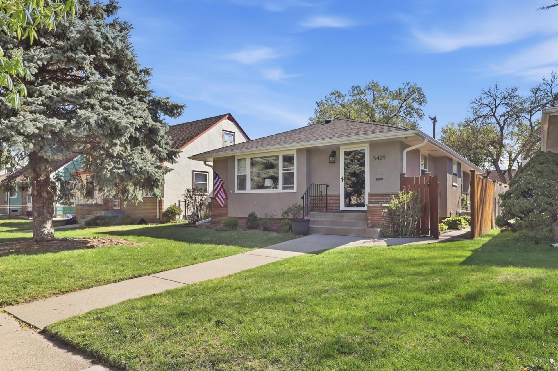 5429 27th Avenue S, Minneapolis, MN 55417 Main Photo