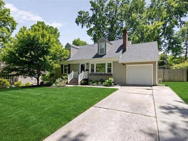 2507 W 79th Terrace, Prairie Village, KS 66208
