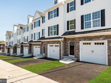203 W EIGHTH STREET, BRIDGEPORT, PA 19405