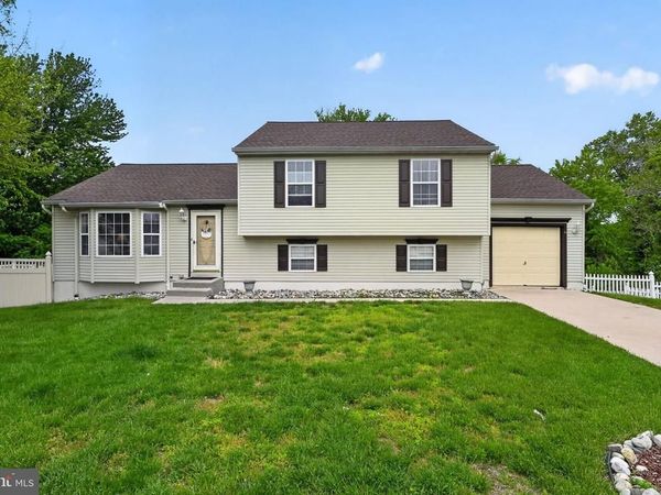 6 TULIP COURT, WOODBURY, NJ 08096