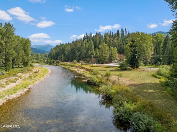 9076 CDA RIVER RD , Kingston, ID 83839