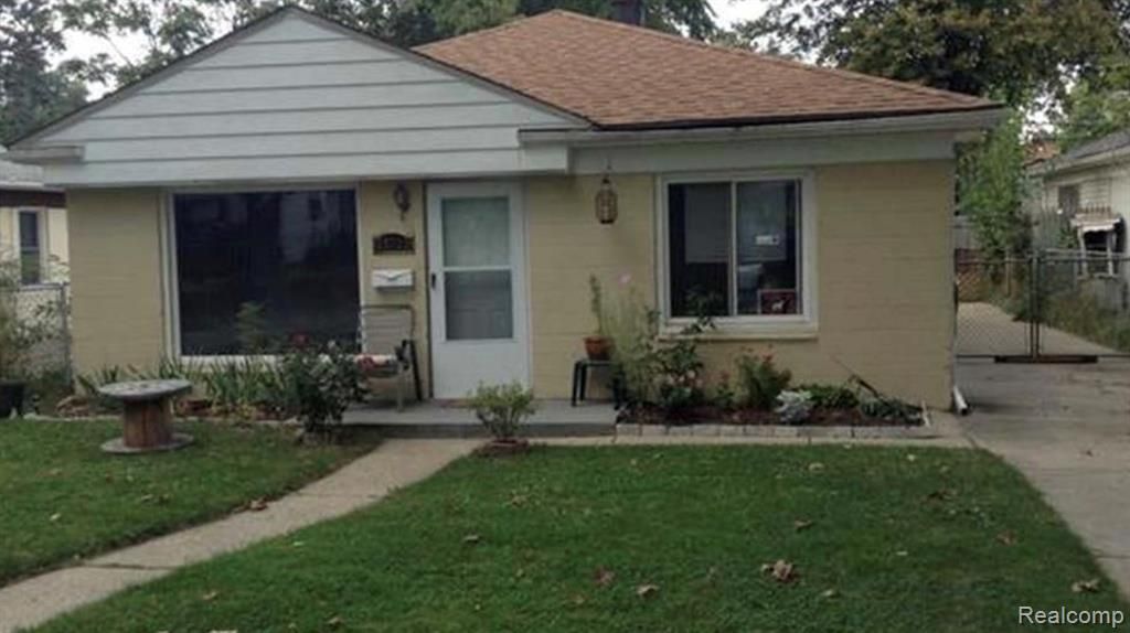 25036 Colgate Street, Dearborn Heights, MI 48125 Main Photo