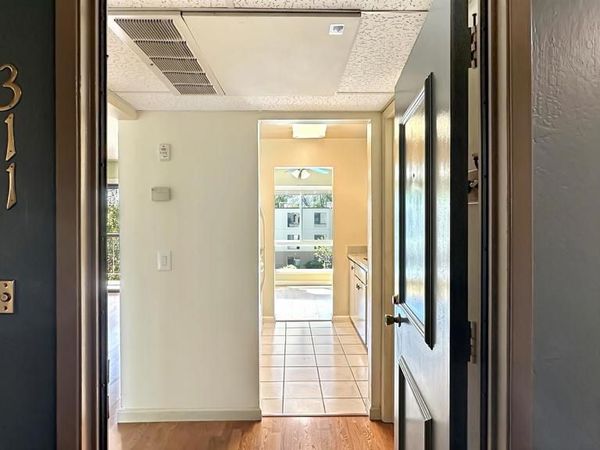460 N. Civic Drive, Unit 311, Walnut Creek, CA 94596
