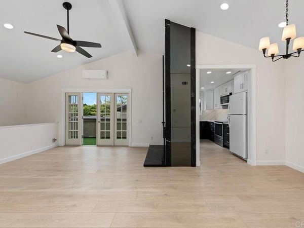 5975 Gaines Street, San Diego, CA 92110