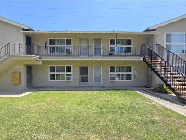 2334 E Santa Fe Avenue, Unit 2, Fullerton, CA 92831
