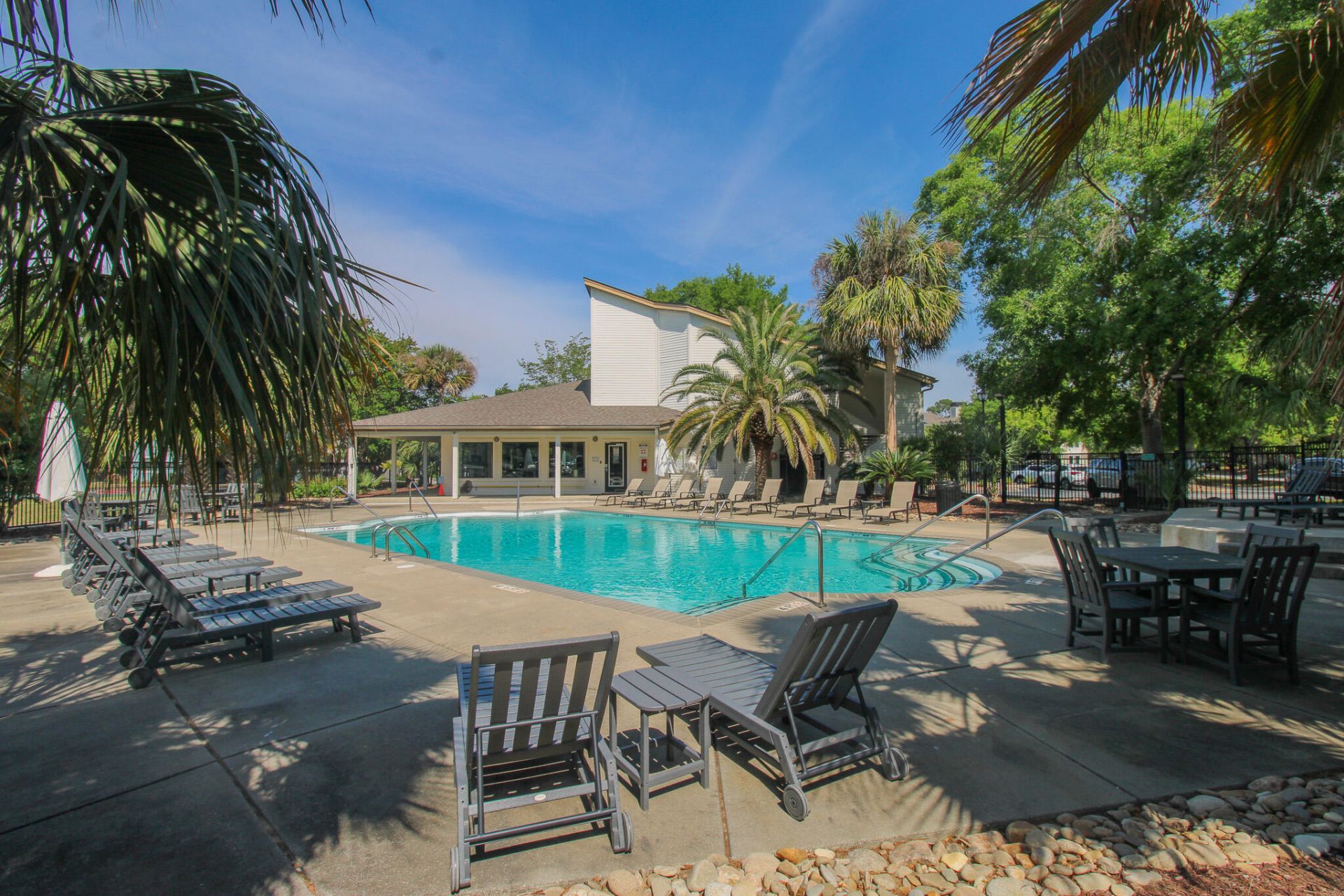 271 Alexandra Drive Photo 12