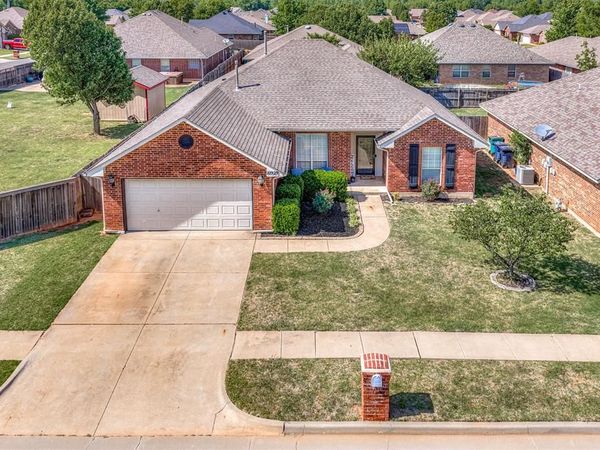 10929 NW 37th Street, Yukon, OK 73099